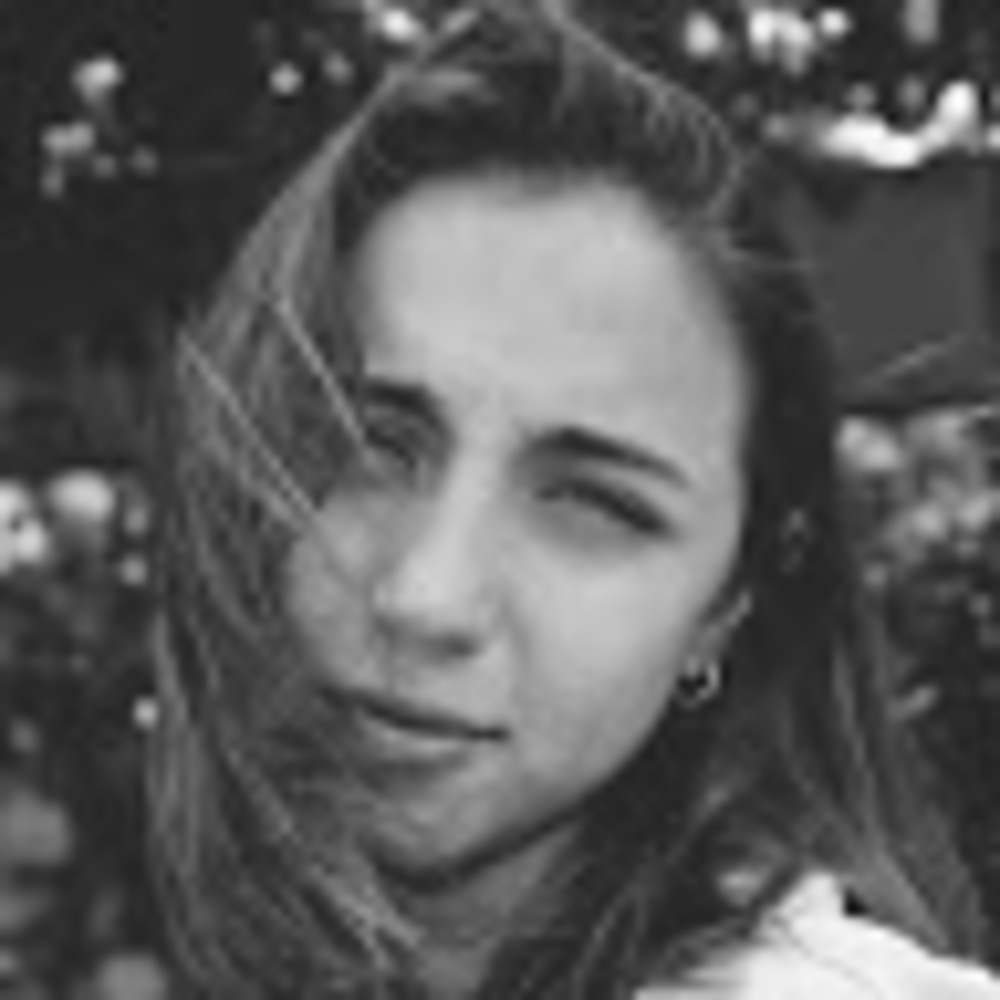 Meet your Posher, Alejandra